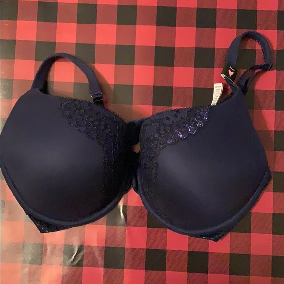 NWT Victoria’s Secret body by Victoria bra 34DD - Picture 1 of 4